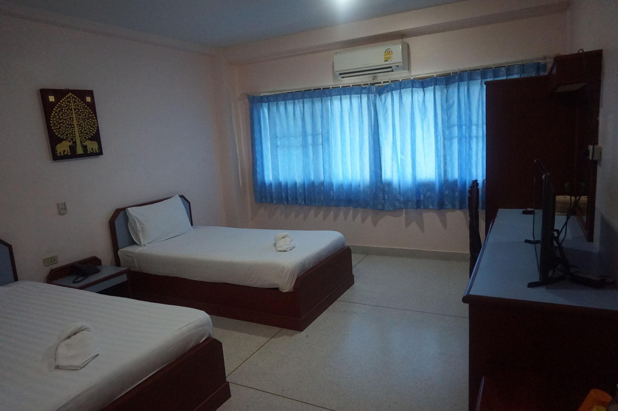 Metro Residence Surin Buitenkant foto
