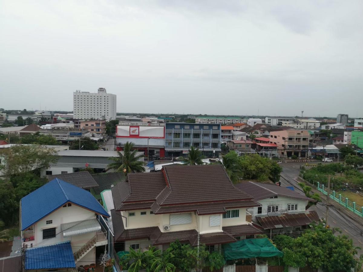 Metro Residence Surin Buitenkant foto