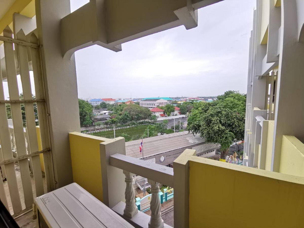 Metro Residence Surin Buitenkant foto