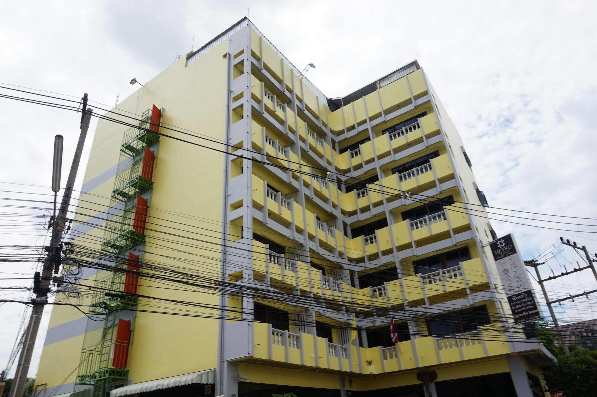 Metro Residence Surin Buitenkant foto