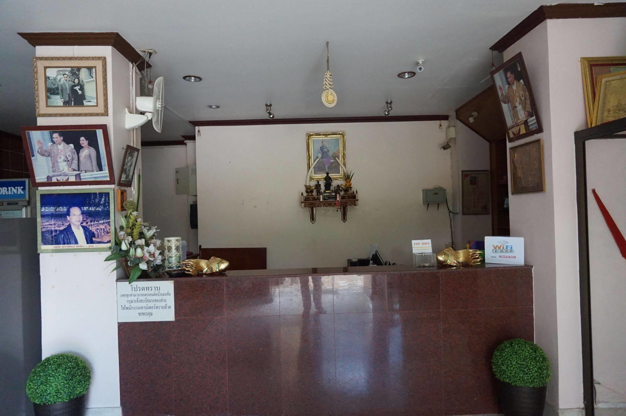 Metro Residence Surin Buitenkant foto